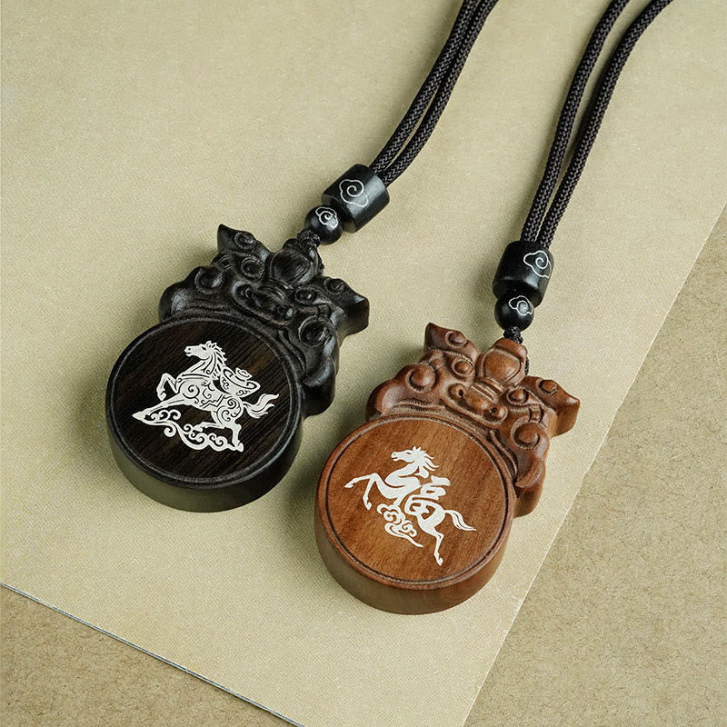 Buddha Stones Année du Cheval Personnage Fu Bois d'ébène Bois de jujubier Pendentifs de collier d'équilibre - image 17
