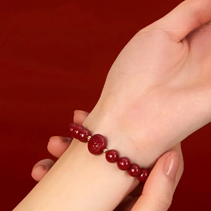 Bracelet de bénédiction en cinabre sculpté, orné de Buddha Stones l'année du Cheval dans le zodiaque chinois. - image 37