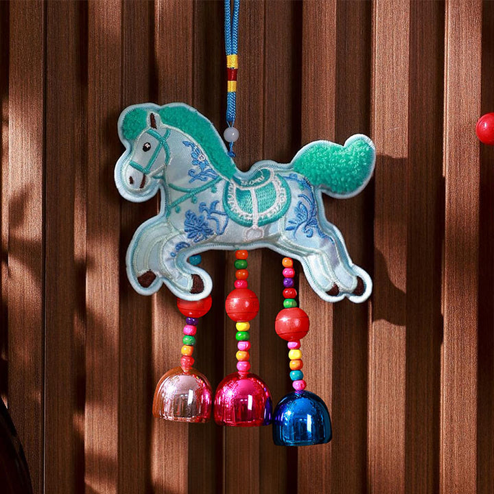 Buddha Stones, broderie année du Cheval, clochette à pompon, décoration suspendue - Clochette bleue pour cheval (10*13cm) - image 8