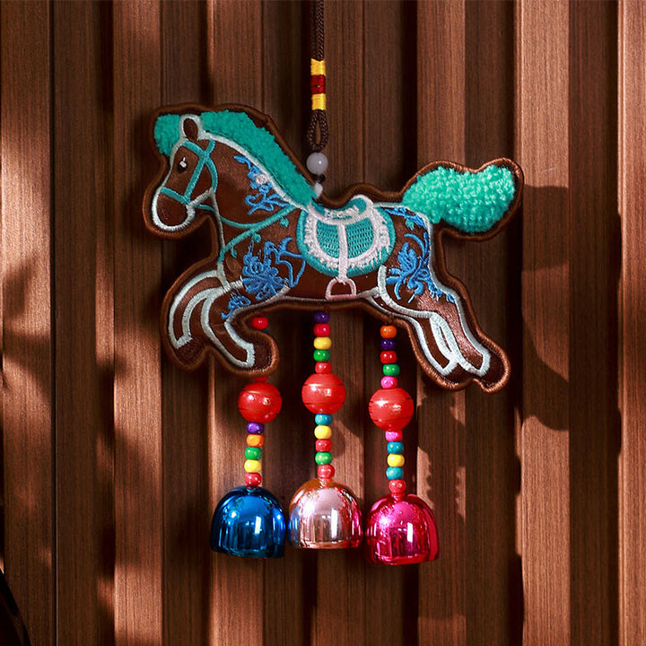 Buddha Stones, broderie année du Cheval, clochette à pompon, décoration suspendue - Clochette de cheval marron (10*13cm) - image 9