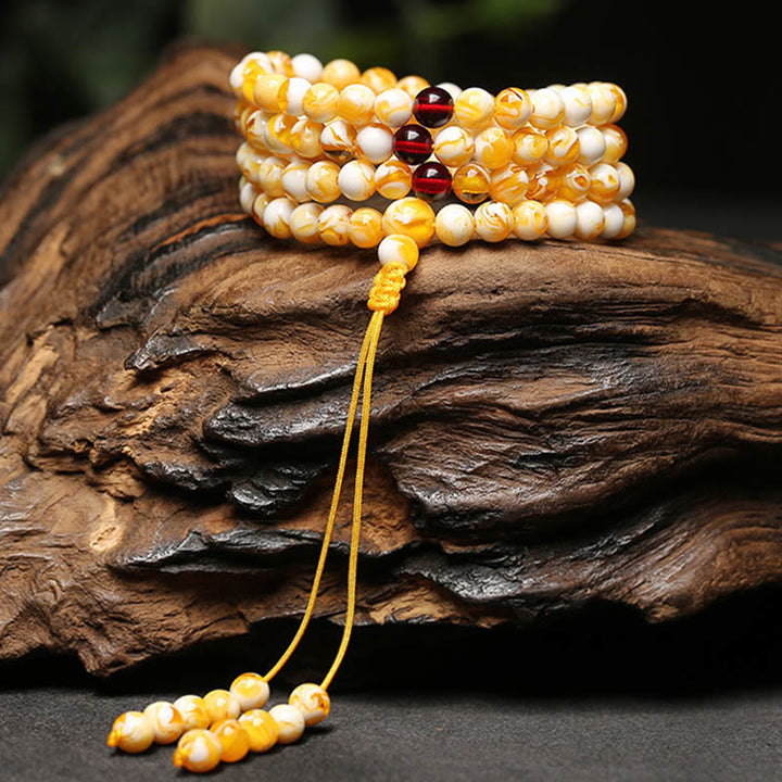 Mala en ambre tibétain blanc et jaune de 108 Buddha Stones - image 3
