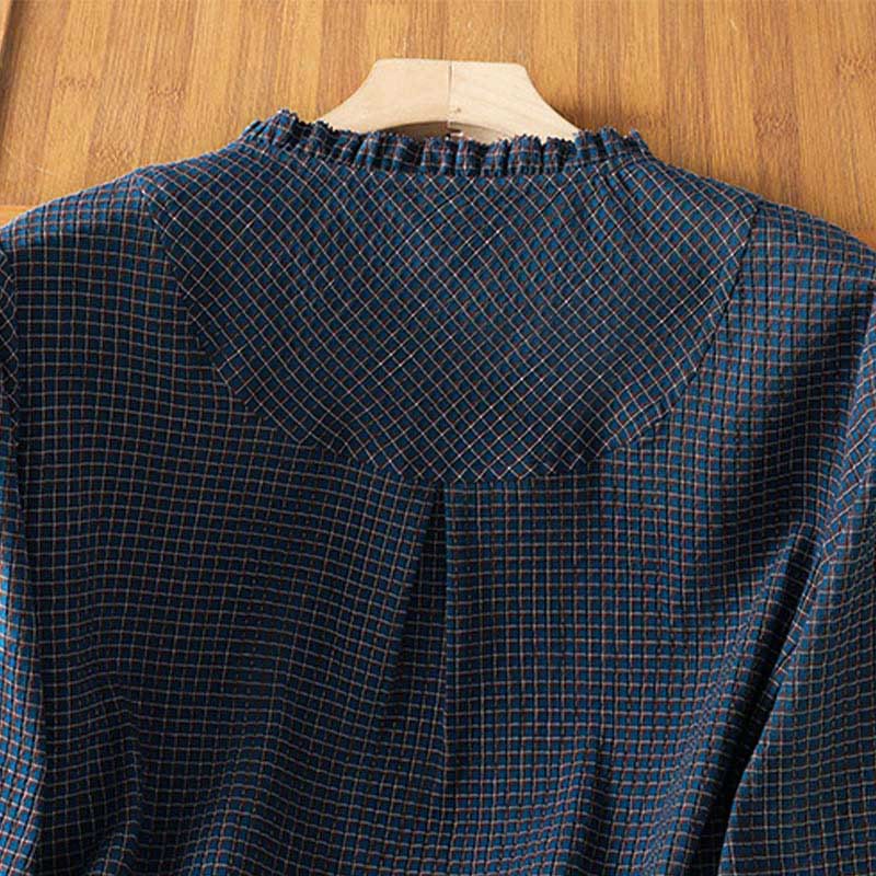 Chemise à manches longues en coton pour femme, motif à carreaux bleus et boutons, ornée de Buddha Stones et d'automne. - image 4