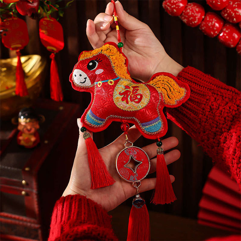 Broderie de Buddha Stones Année du Cheval Personnage Fu Pièce de cuivre en forme de pièce de monnaie avec cordon rouge Décoration suspendue - Personnage de cheval Fu (16*48cm) - image 0