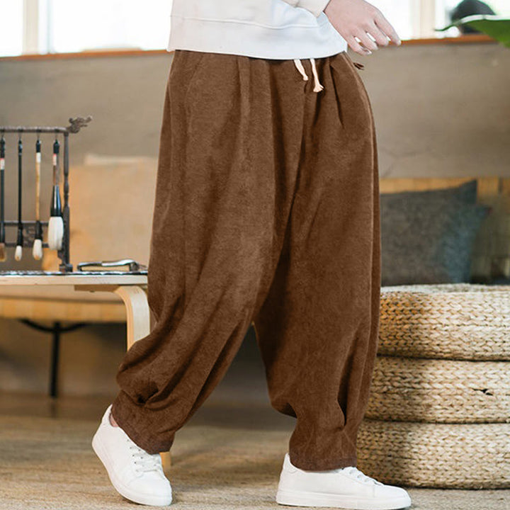 Pantalon harem rétro pour homme en velours côtelé uni doublé polaire, design simple, avec poches, de la Buddha Stones. - image 3