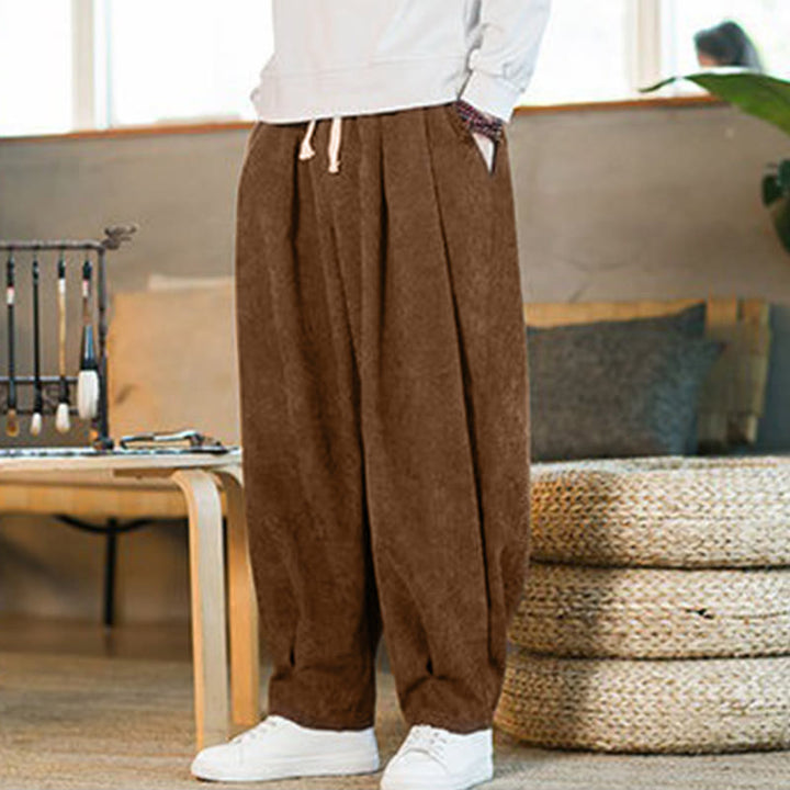 Pantalon harem rétro pour homme en velours côtelé uni doublé polaire, design simple, avec poches, de la Buddha Stones. - image 4