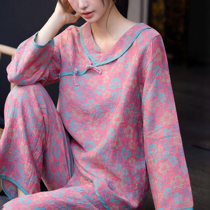 Ensemble pyjama 2 pièces en coton à motif floral Buddha Stones : chemise à manches longues et col rond avec boutons brandebourg, pantalon.  - image 7