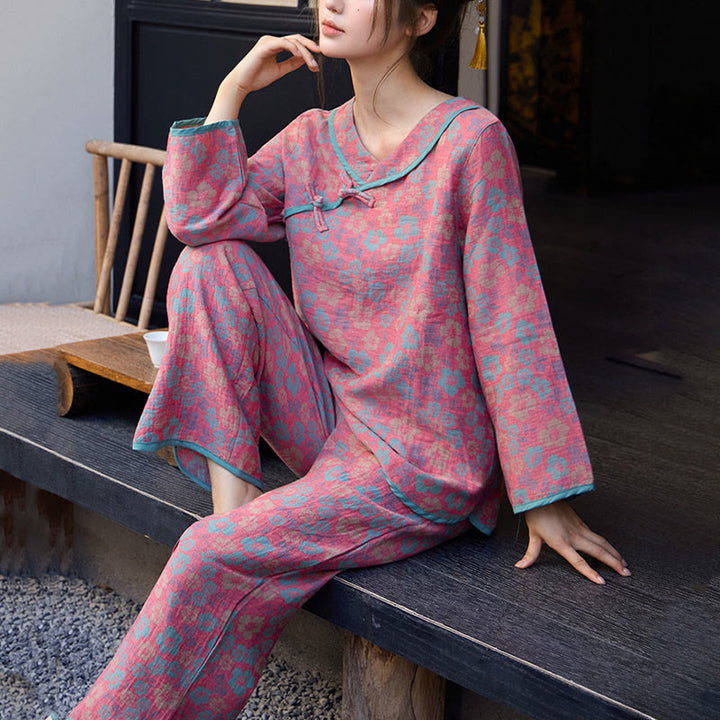 Ensemble pyjama 2 pièces en coton à motif floral Buddha Stones : chemise à manches longues et col rond avec boutons brandebourg, pantalon.  - image 8
