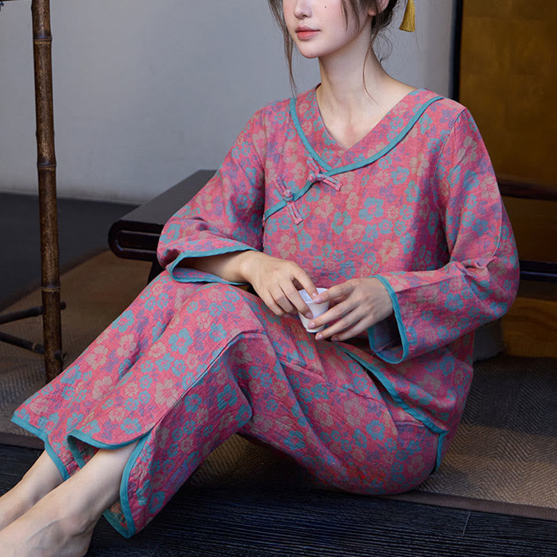 Ensemble pyjama 2 pièces en coton à motif floral Buddha Stones : chemise à manches longues et col rond avec boutons brandebourg, pantalon.  - image 5