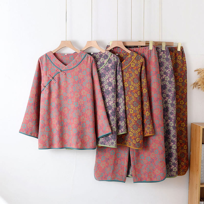 Ensemble pyjama 2 pièces en coton à motif floral Buddha Stones : chemise à manches longues et col rond avec boutons brandebourg, pantalon.  - image 12