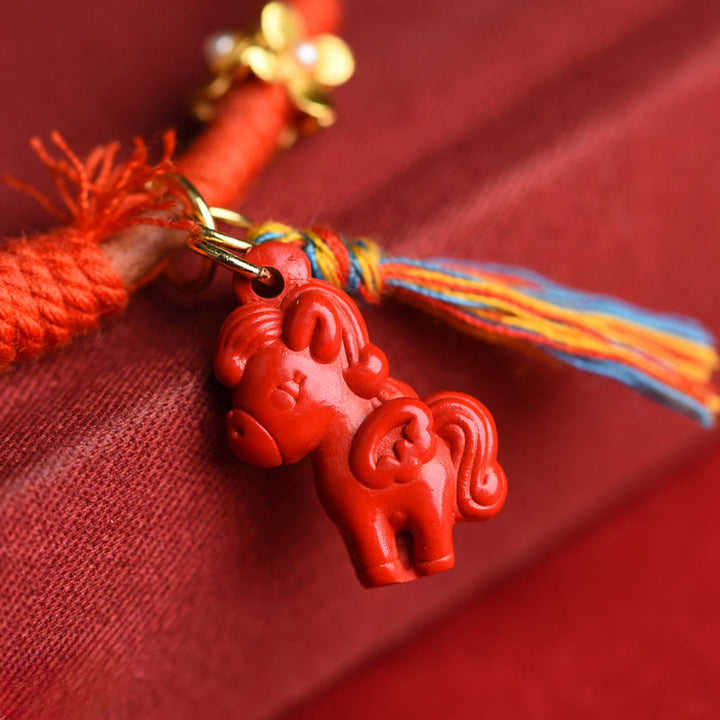 Bracelet tibétain en cinabre sculpté, orné de Buddha Stones et symbole de l'année du Cheval, portant la bénédiction. - image 8
