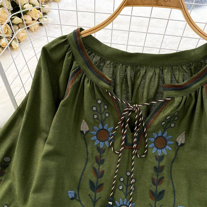 T-shirt à col rond pour femme en coton et lin avec broderie décontractée à motif de fleurs et de feuilles et Buddha Stones  - image 4
