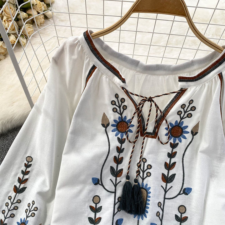 T-shirt à col rond pour femme en coton et lin avec broderie décontractée à motif de fleurs et de feuilles et Buddha Stones  - image 14