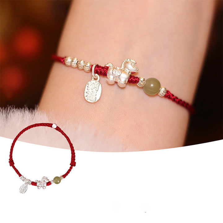 Bracelet de concentration en Buddha Stones, année du Cheval, cinabre, jade Hetian, argent sterling 999 et cordon rouge - Cheval en argent sterling 999 et jade Hetian (Tour de poignet : 14-15 cm) - image 14