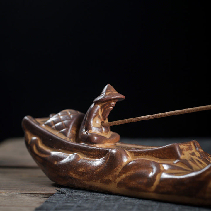 Brûleur d'encens en forme de petit bateau en Buddha Stones et de cigale - image 1