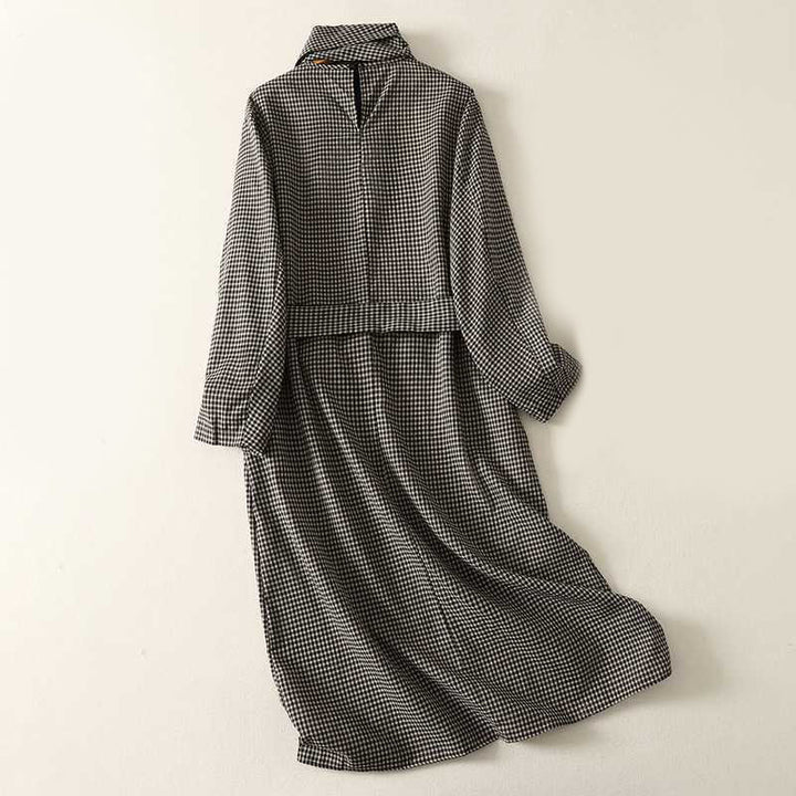 Robe midi à carreaux noirs et blancs Buddha Stones, col montant, laçage, manches longues et poches - image 1