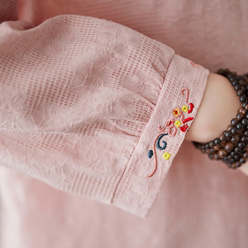 Chemise à manches longues en coton pour femme, à revers, ornée de boutons et de broderies florales unies , Buddha Stones et motif floral printanier. - image 18