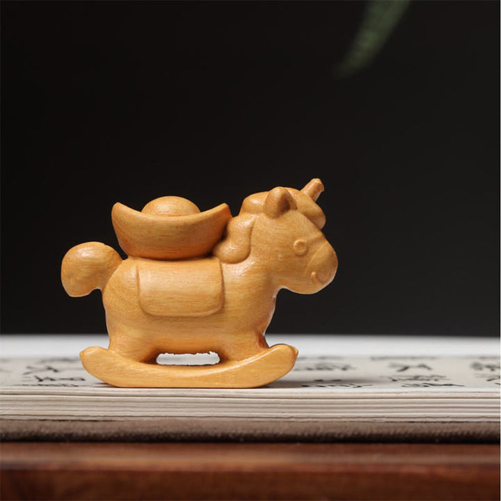 Buddha Stones Année du Cheval Bois de santal vert Bois de santal rouge Lingot sculpté en bois de tilleul Décoration positive - Bois de tilleul (66*48*24 mm) - image 5