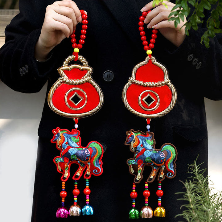 Buddha Stones, broderie Année du Cheval, sac à argent, calebasse, pièces de cuivre, clochette, porte-bonheur, décoration suspendue pour la réussite - image 0