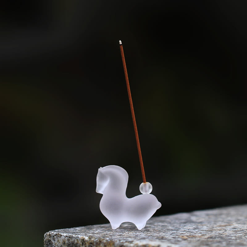 Buddha Stones Année du Cheval Capsule de lotus Feuille de lotus Pièce d'art en cristal Liuli Décoration énergétique pour la maison ou le bureau - Cheval avec trou pour encens 4,5 x 2 x 4,2 cm - image 17