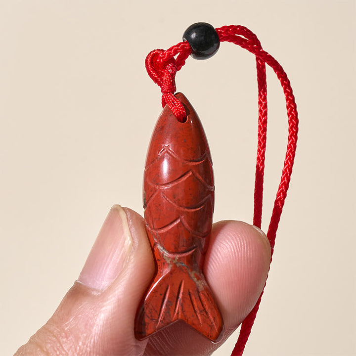 Collier pendentif en Buddha Stones sculptée en forme de carpe koï, cristal rose, agate indienne et améthyste, symbole de chaleur et de prospérité - image 24