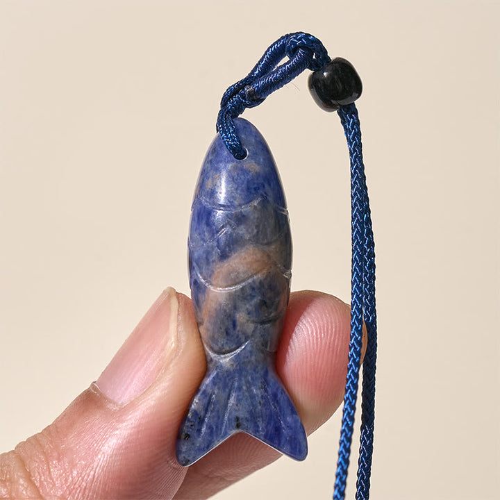 Collier pendentif en Buddha Stones sculptée en forme de carpe koï, cristal rose, agate indienne et améthyste, symbole de chaleur et de prospérité - image 40