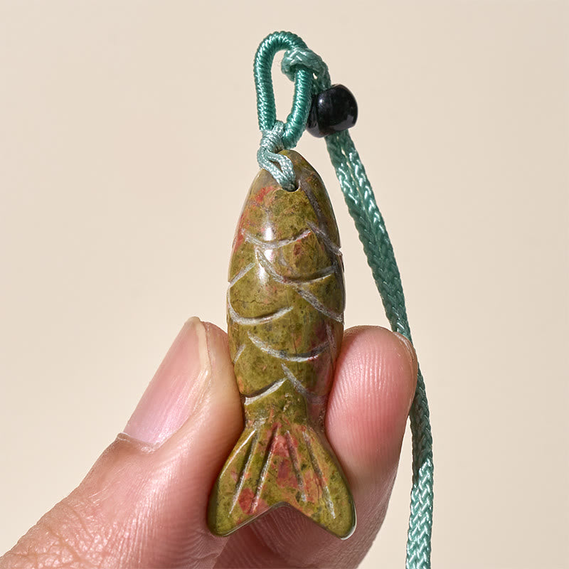 Collier pendentif en Buddha Stones sculptée en forme de carpe koï, cristal rose, agate indienne et améthyste, symbole de chaleur et de prospérité - image 60