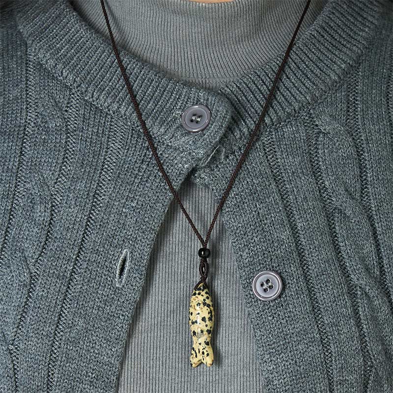 Collier pendentif en Buddha Stones sculptée en forme de carpe koï, cristal rose, agate indienne et améthyste, symbole de chaleur et de prospérité - image 36