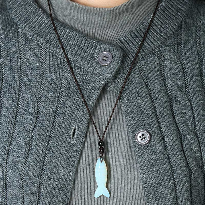 Collier pendentif en Buddha Stones sculptée en forme de carpe koï, cristal rose, agate indienne et améthyste, symbole de chaleur et de prospérité - image 56