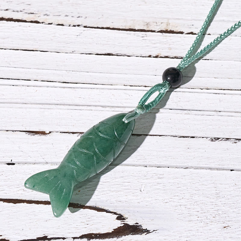 Collier pendentif en Buddha Stones sculptée en forme de carpe koï, cristal rose, agate indienne et améthyste, symbole de chaleur et de prospérité - Aventurine verte (Dimensions du pendentif : 15 x 40 mm) - image 43