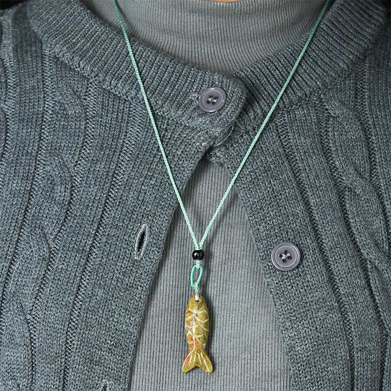 Collier pendentif en Buddha Stones sculptée en forme de carpe koï, cristal rose, agate indienne et améthyste, symbole de chaleur et de prospérité - image 61