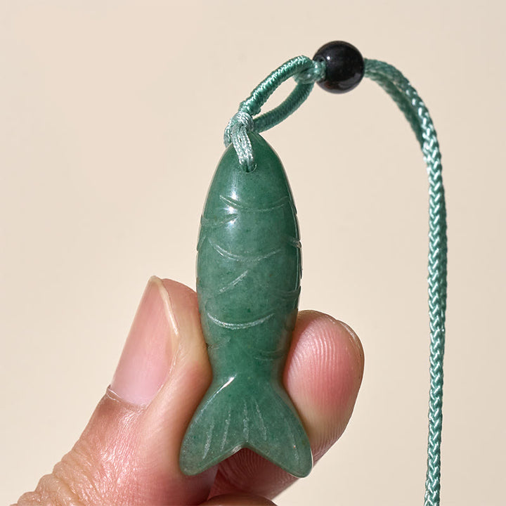 Collier pendentif en Buddha Stones sculptée en forme de carpe koï, cristal rose, agate indienne et améthyste, symbole de chaleur et de prospérité - image 45