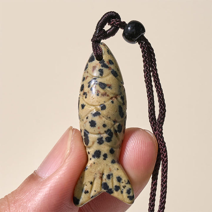 Collier pendentif en Buddha Stones sculptée en forme de carpe koï, cristal rose, agate indienne et améthyste, symbole de chaleur et de prospérité - image 35