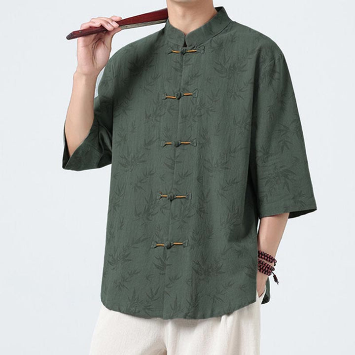 Chemise homme à manches courtes en coton et lin, motif feuilles de bambou et Buddha Stones, style chinois, avec boutons grenouille. - image 10