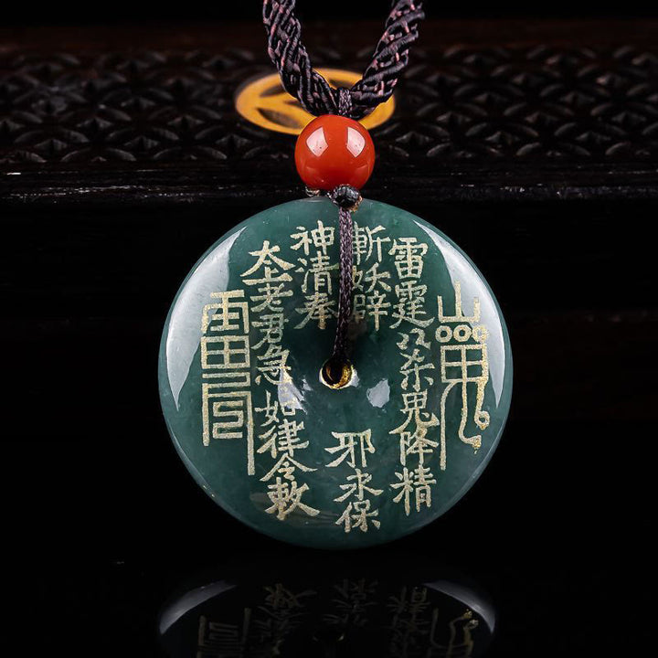 Buddha Stones Collier pendentif porte-bonheur en jade « Fantômes des montagnes » avec boucle de paix et pendentif « Gorge de la paix ». - Jade - image 0