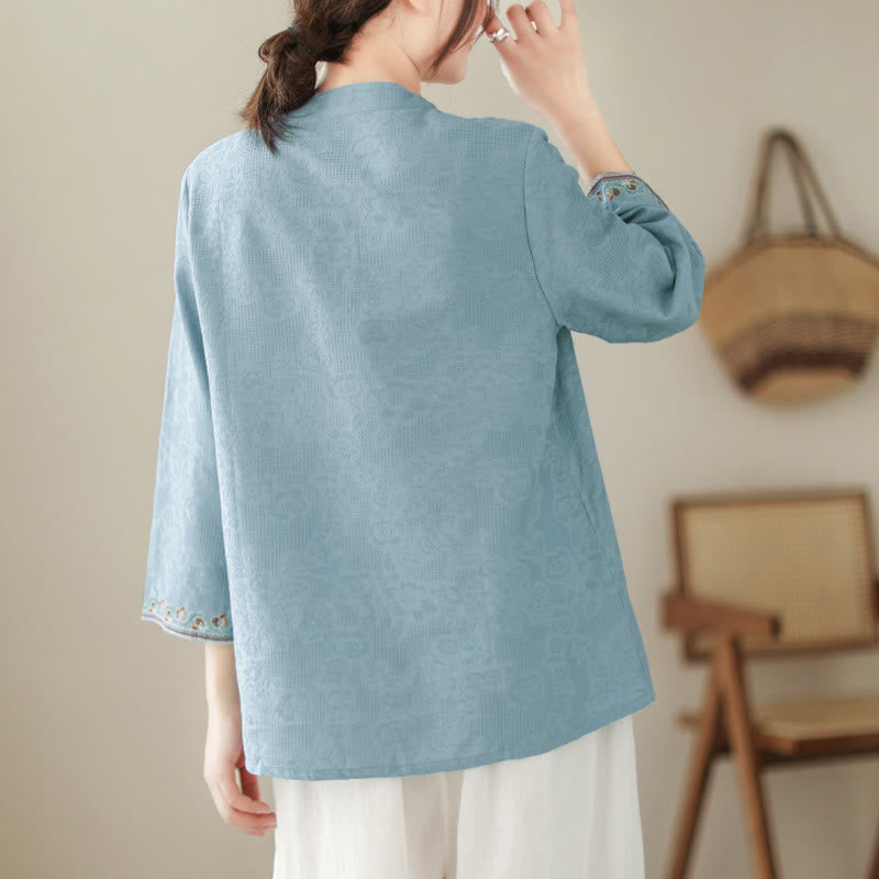 Chemise en coton pour femme, ornée de Buddha Stones jacquard, col montant à boutons brandebourg et manches trois-quarts. - image 10