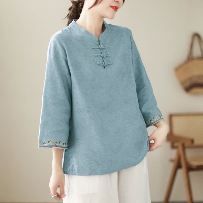 Chemise en coton pour femme, ornée de Buddha Stones jacquard, col montant à boutons brandebourg et manches trois-quarts. - image 11