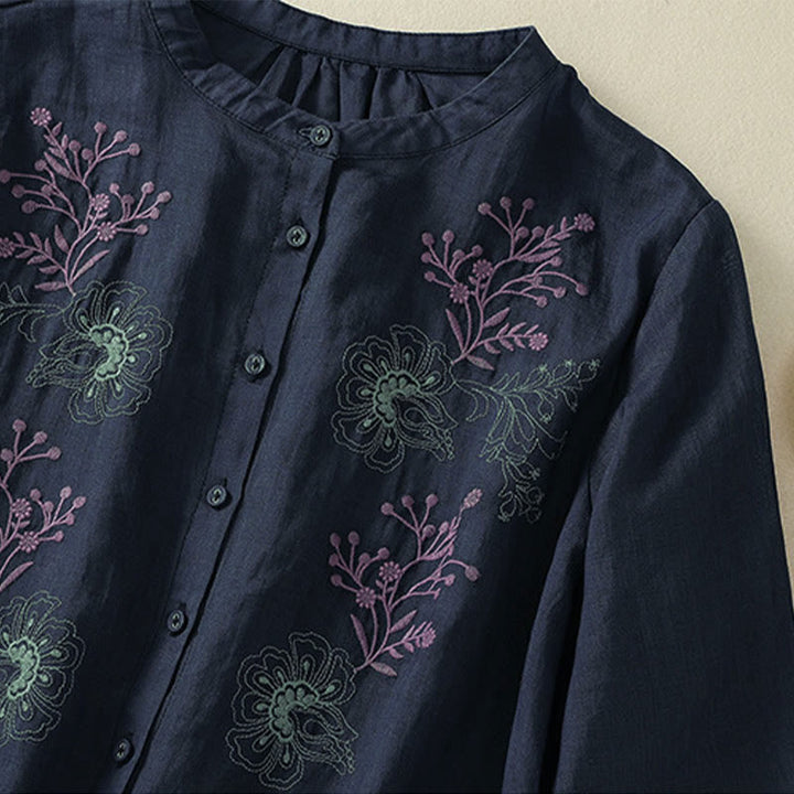 Buddha Stones Chemise en coton pour femme, ornée de broderies, à col montant et manches trois-quarts, fendue sur le côté et ornée de plis. - image 4