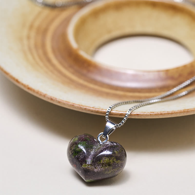 Collier pendentif en forme de cœur Buddha Stones : améthyste, topaze, cristal rose, opale, œil de tigre, cristal blanc, jaspe rouge, amazonite, aventurine verte, obsidienne noire, citrine. - image 11