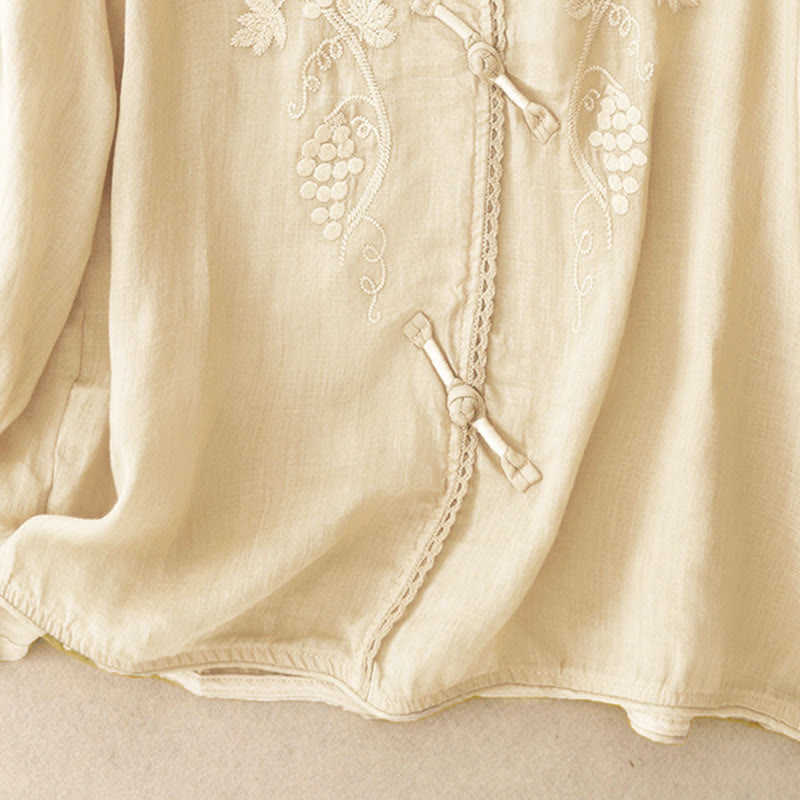 Buddha Stones Chemise en coton pour femme à manches trois-quarts, ornée de dentelle et de motifs de raisins brodés. Fermeture à boutons brandebourg. - image 6