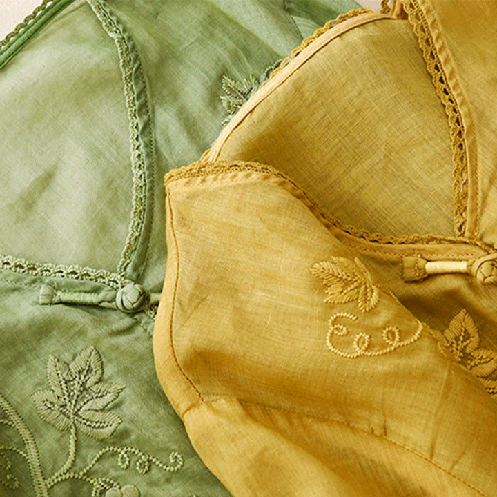 Buddha Stones Chemise en coton pour femme à manches trois-quarts, ornée de dentelle et de motifs de raisins brodés. Fermeture à boutons brandebourg. - image 16