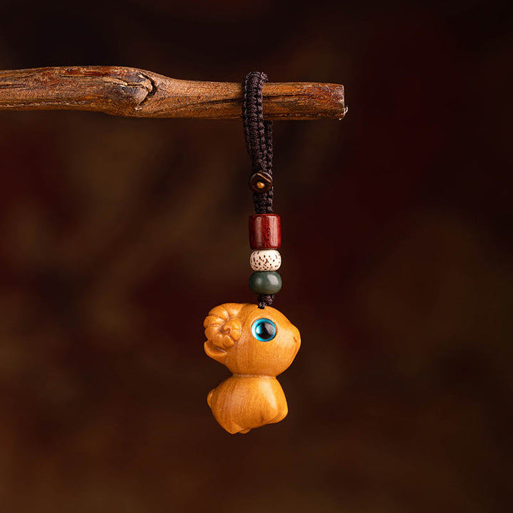 Buddha Stones Porte-clés de bénédiction « Année du Cheval » en bois de santal rouge, étoile, lune et graine de Bodhi - Bois de santal rouge Étoile Lune Bodhi Graine de chèvre - image 32