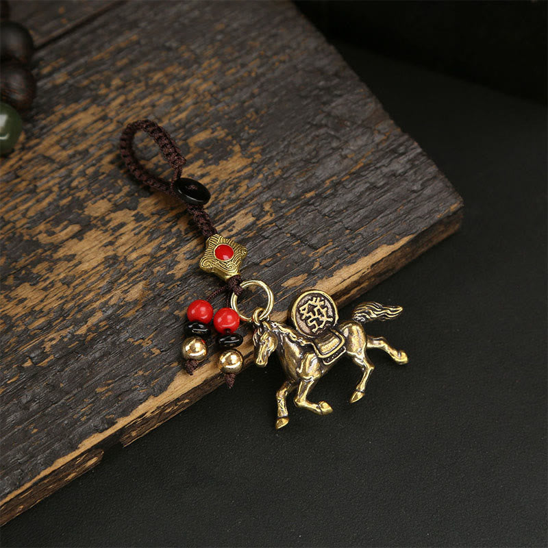 Buddha Stones Année du Cheval Cuivre Laiton Pièces des Cinq Empereurs Pixiu Porte-clés pour éloigner les mauvais esprits - Cheval à perles rouges - image 5