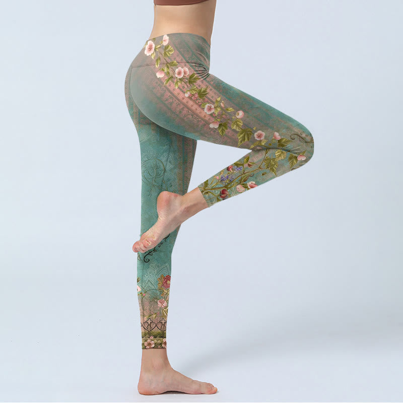 Buddha Stones Leggings de sport pour femmes avec imprimé symétrique rétro de fleurs, feuilles et vignes. Pantalon de yoga - image 3