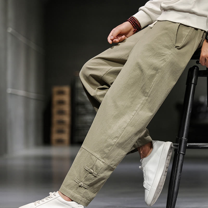 Buddha Stones Pantalon en coton pour homme, longueur cheville, taille élastique avec cordon de serrage et boutons brandebourg. - Kaki foncé - US/UK/AU46，EU56 (5XL) - image 0