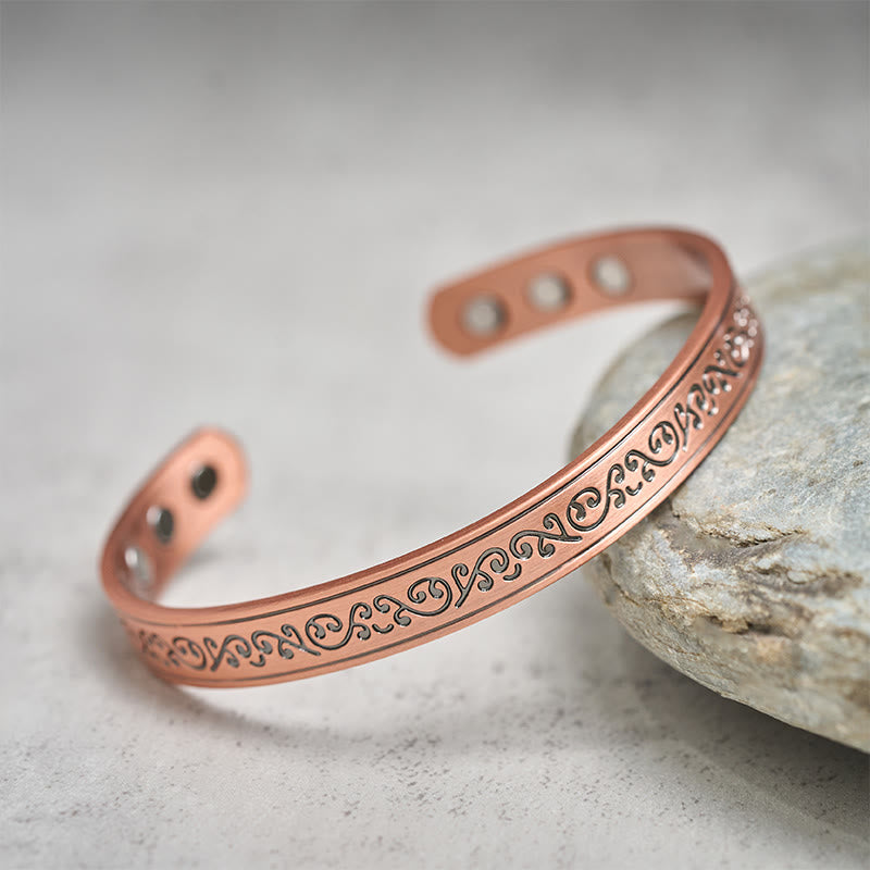 Buddha Stones Bracelet jonc ouvert en cuivre à motif gravé. - image 2