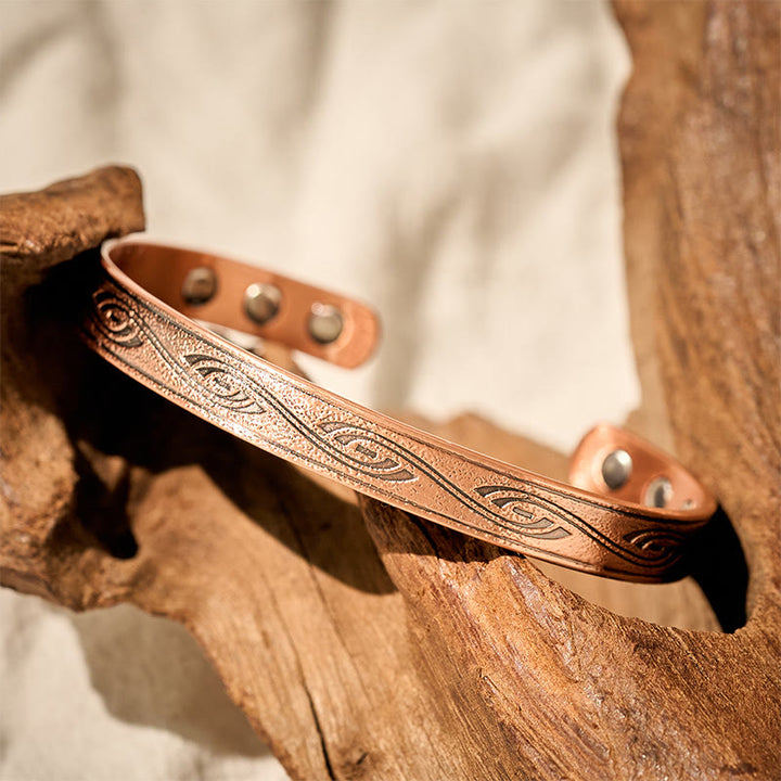 Buddha Stones Bracelet jonc ajustable en cuivre à motif spirale et à motif manchette ouverte - image 1