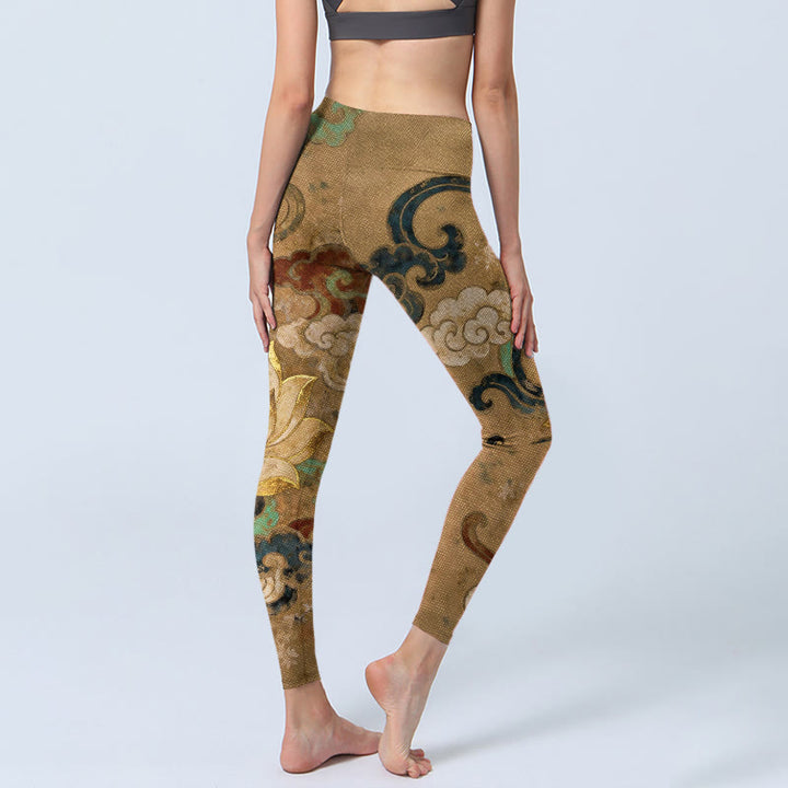 Buddha Stones Leggings de sport pour femmes, imprimés avec un motif traditionnel de fleurs de lotus et de nuages, style yoga. - image 4
