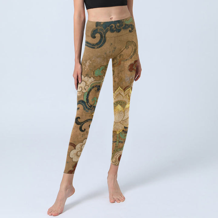 Buddha Stones Leggings de sport pour femmes, imprimés avec un motif traditionnel de fleurs de lotus et de nuages, style yoga. - image 5