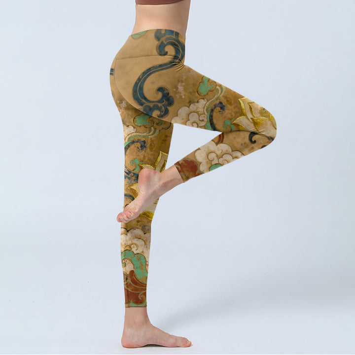 Buddha Stones Leggings de sport pour femmes, imprimés avec un motif traditionnel de fleurs de lotus et de nuages, style yoga. - image 3