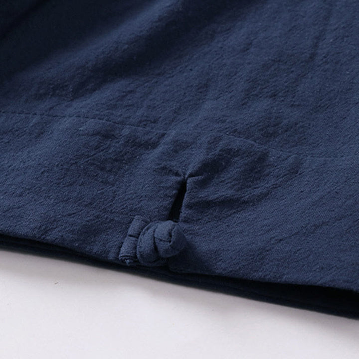 Buddha Stones Chemise d'été simple à col en V et manches courtes en coton et lin pour homme - image 5